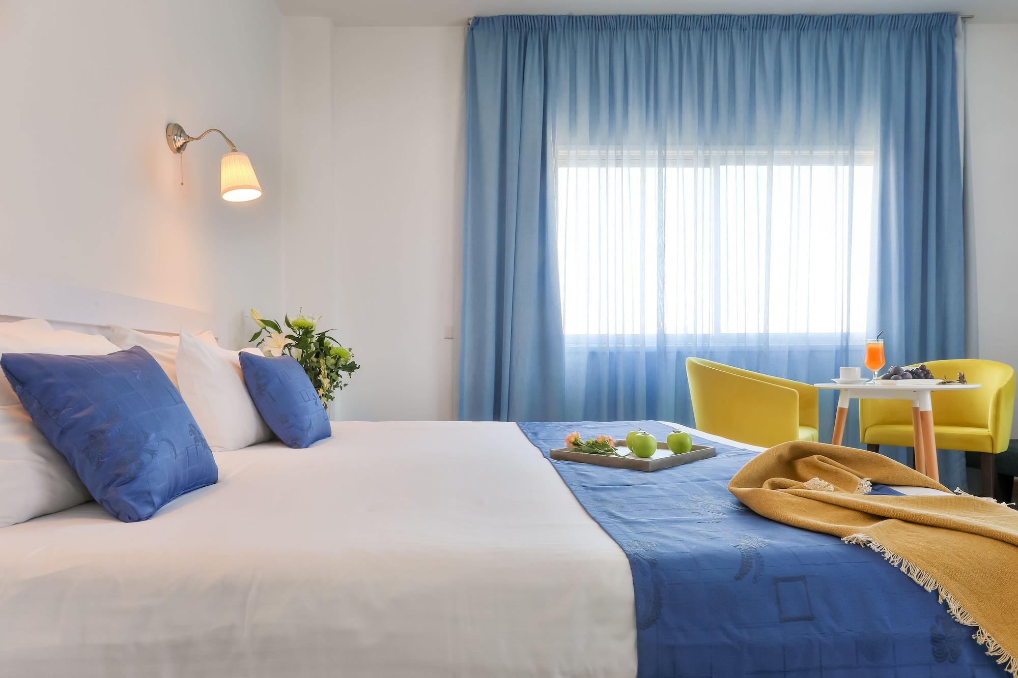 Mikes Kanarium City Hotel Ларнака Экстерьер фото