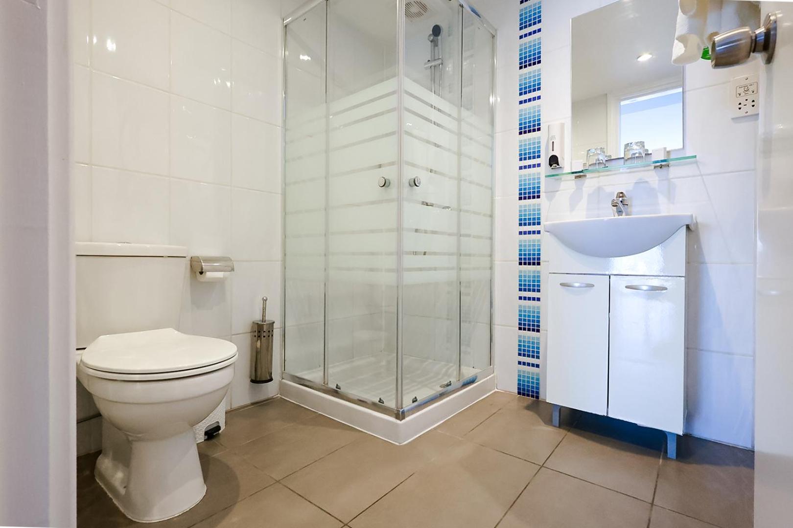 Mikes Kanarium City Hotel Ларнака Экстерьер фото