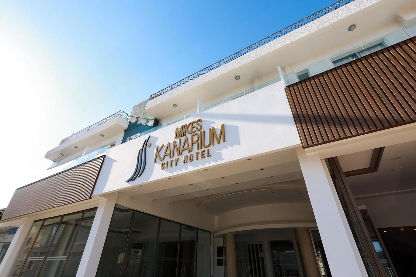 Mikes Kanarium City Hotel Ларнака Экстерьер фото