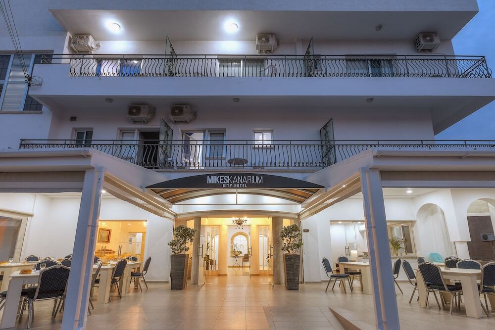 Mikes Kanarium City Hotel Ларнака Экстерьер фото