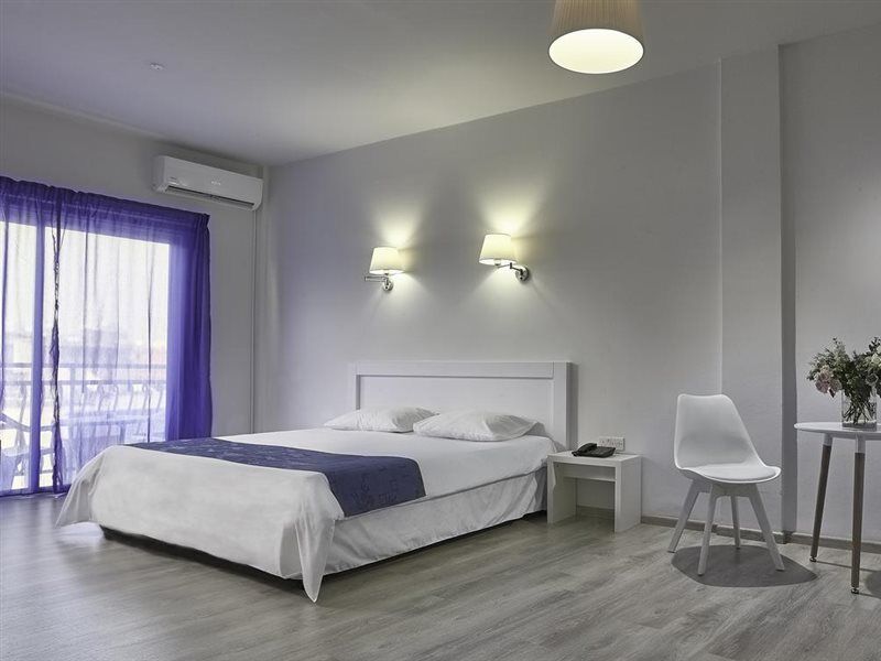 Mikes Kanarium City Hotel Ларнака Экстерьер фото